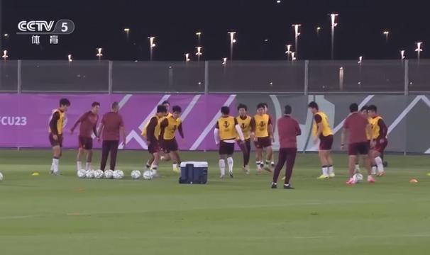 星空体育-视频丨“尽自己最大努力去战斗！” U23国足决赛前最新备战情况