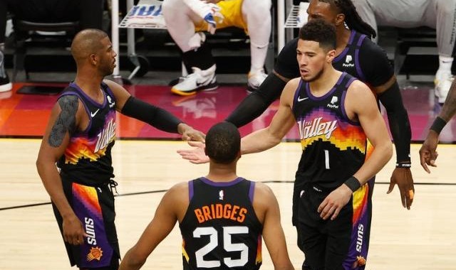 末节弹无虚发砍下14分 强势发挥宣告圣保罗归来